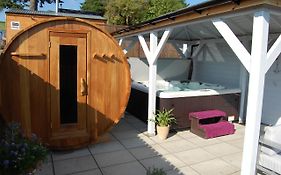 The Retreat Cabin